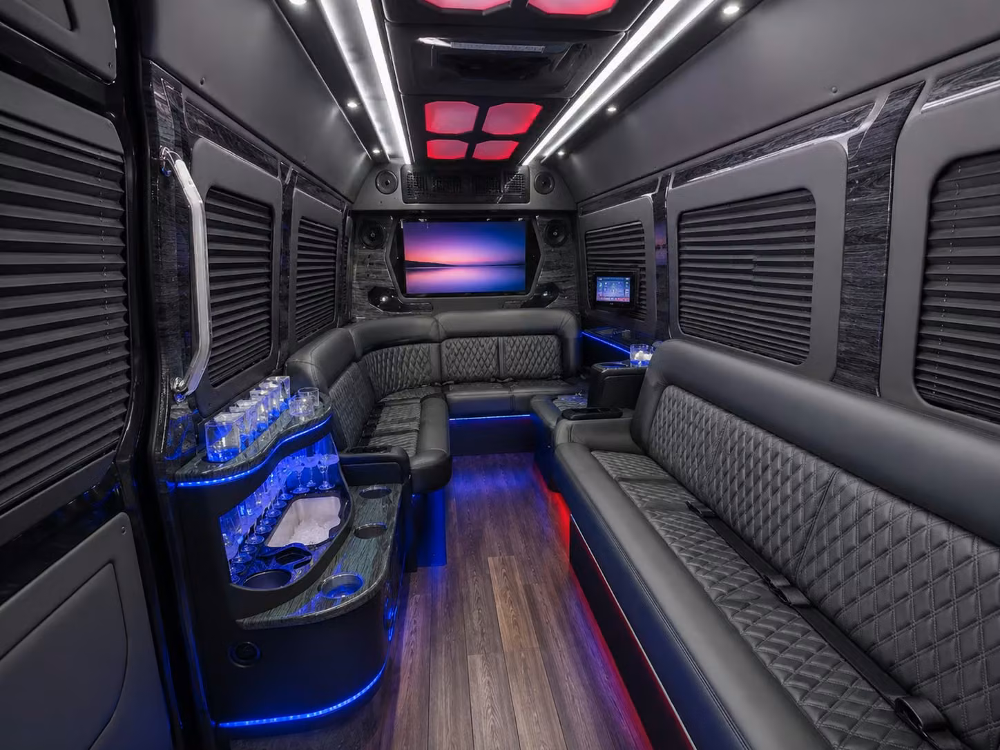 corporate groups and conference attendees in sparks have a smarter way to travel long distance